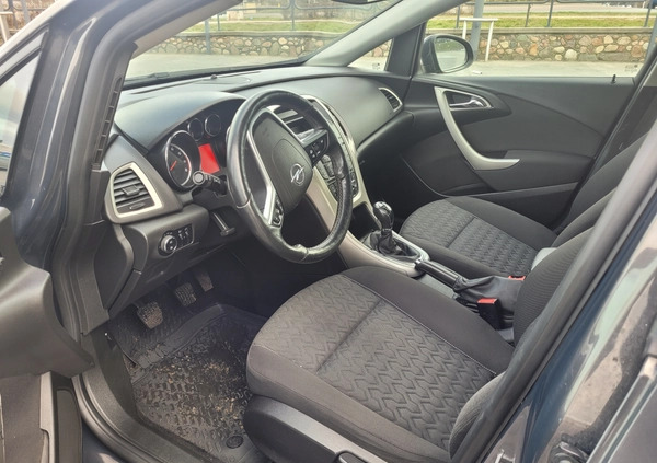 Opel Astra cena 28900 przebieg: 173500, rok produkcji 2013 z Działdowo małe 106